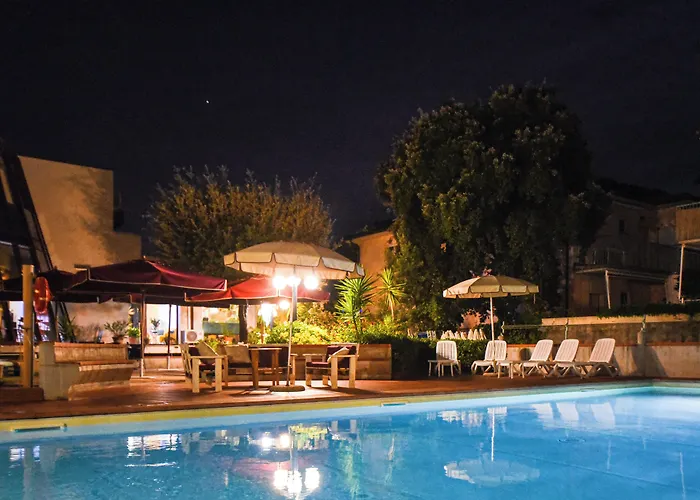 Hotel sulla spiaggia: Hotel Kon Tiki